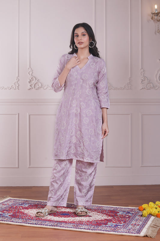 Lilac embroidered kurta set